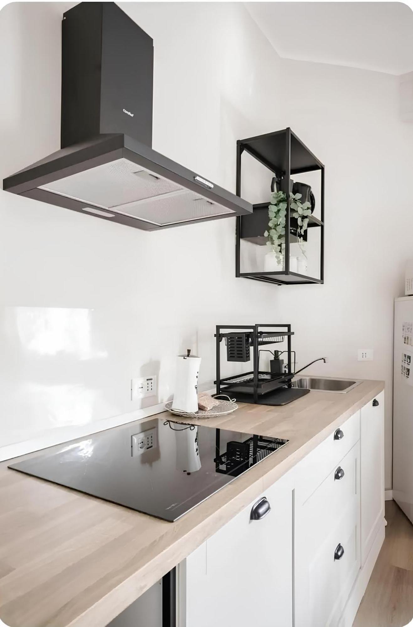 2 Bedroom Gem Near Milano Centrale Fast Wi Fi Kademy House ภายนอก รูปภาพ